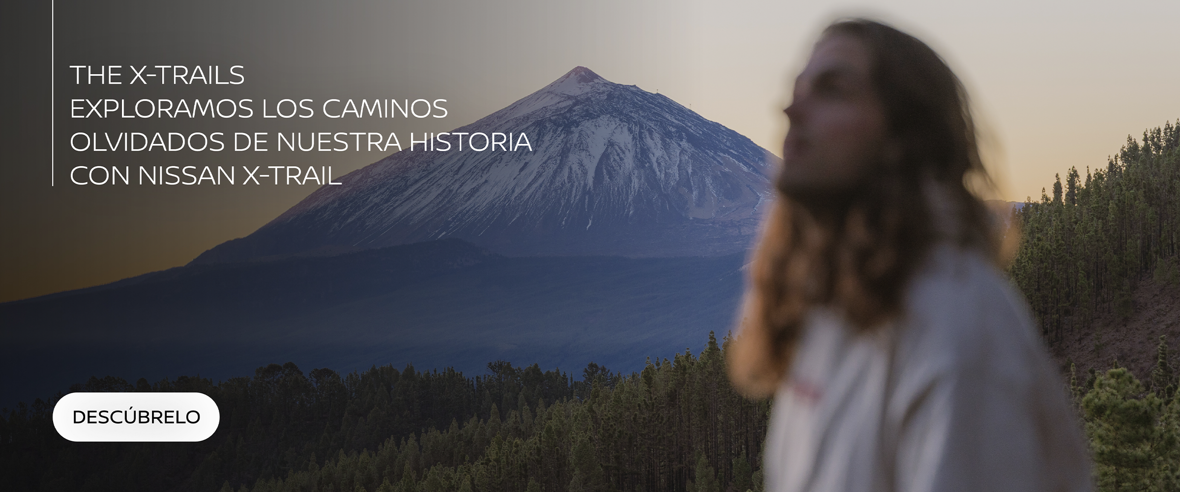 Disco con la imagen de un Nissan GT-R de color blanco